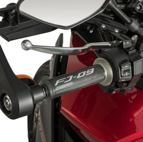 FJ-09 Grips