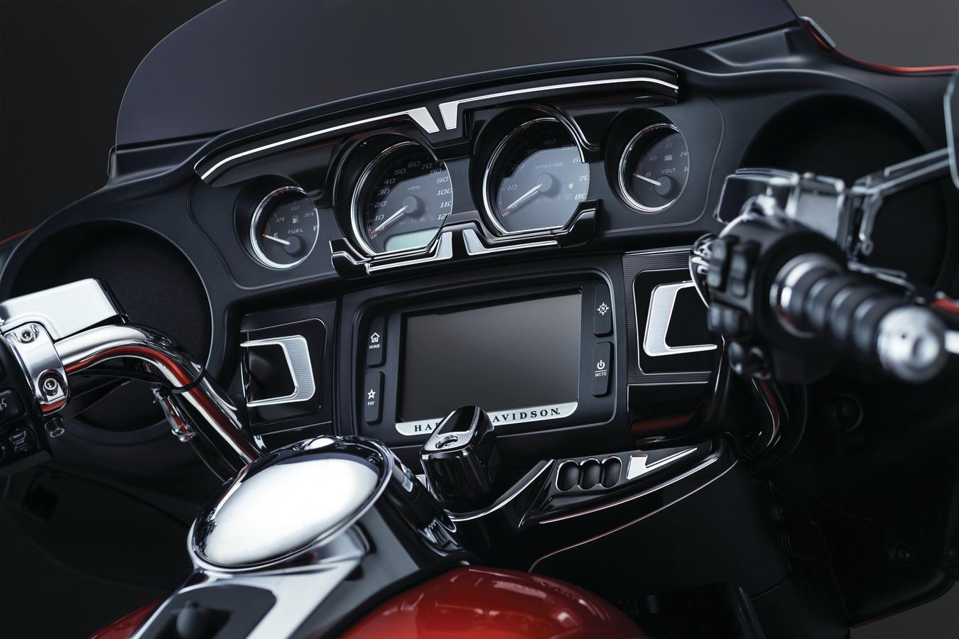 Bahn Upper Gauge Accent - Tuxedo