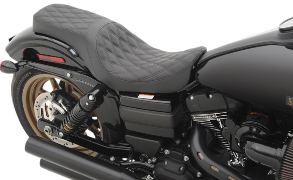 Predator 2-Up Double Diamond Stitched Seat - Black