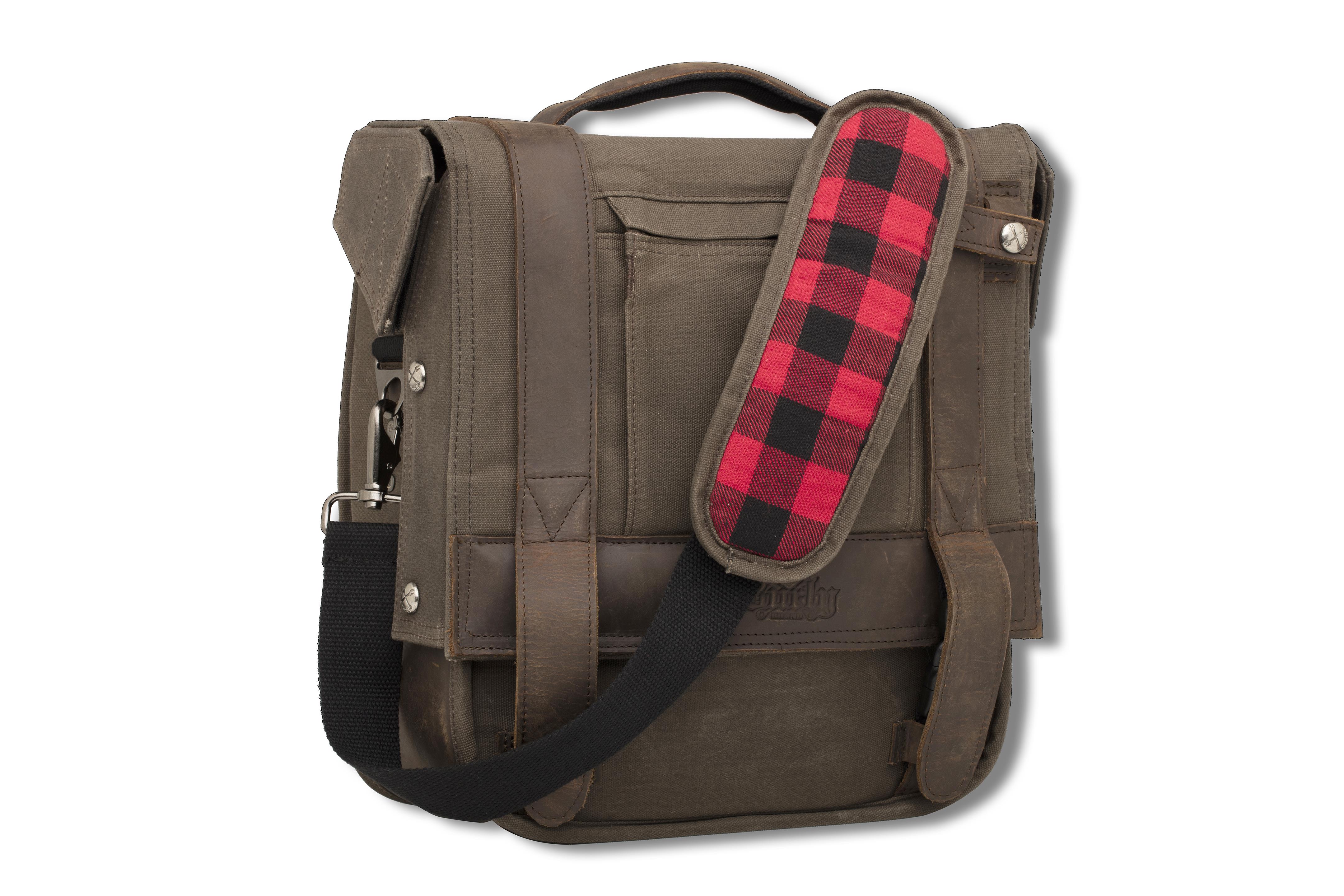 Wet-Waxed Saddlebag - Dark Oak Finish