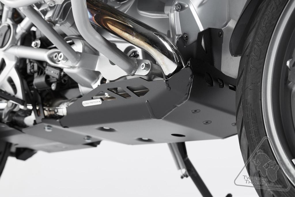 Aluminum Engine Guard Skid Plate for BMW R1200GS LC & R1200GS LC Adventure - Black