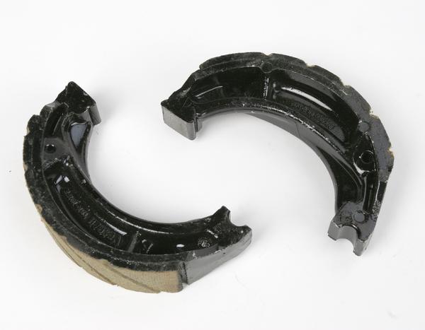 Grooved Organic Brake Shoes