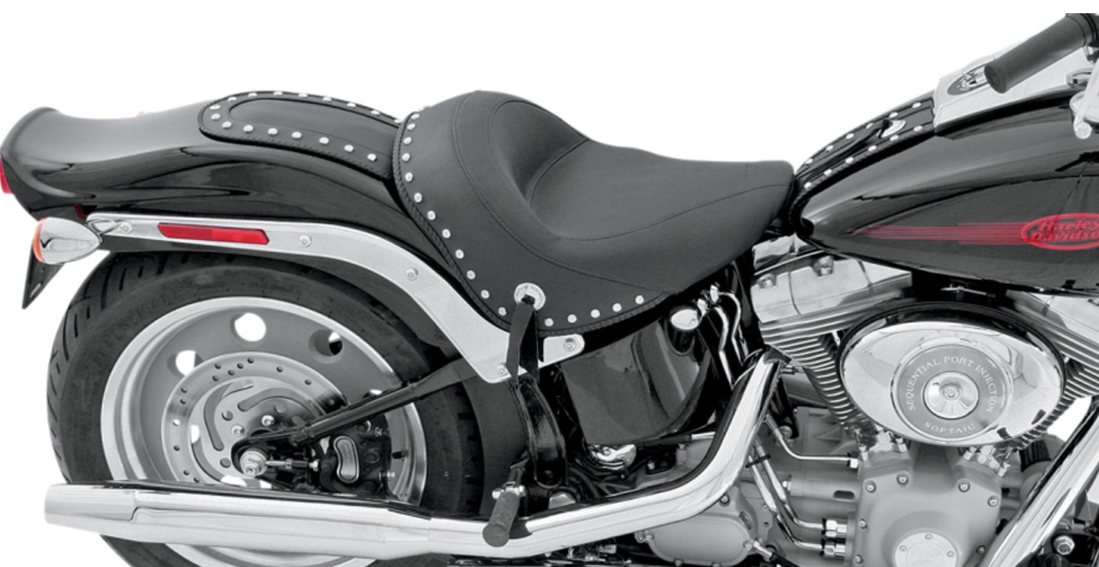 Wide Solo Seat - Studded