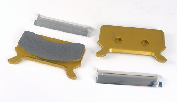 Full Metal Heavy-Duty Brake Pad Set